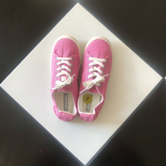 2/$30✨ NEW Aeropostale Pink Sparkle Shoes - Picture 1 of 6